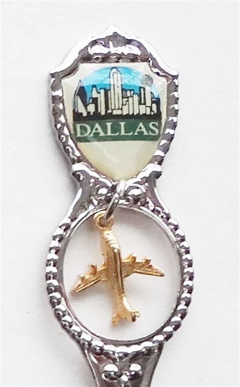 Collector Souvenir Spoon Usa Texas Dallas Skyline Airplane Charm Map