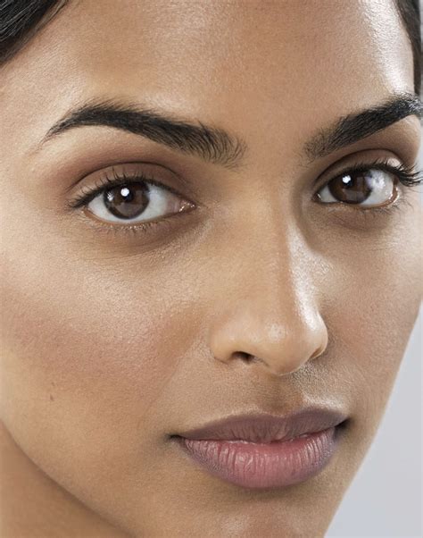 Complexion Glow Refill Shade Nude Glow Jardines Face And Body Clinic