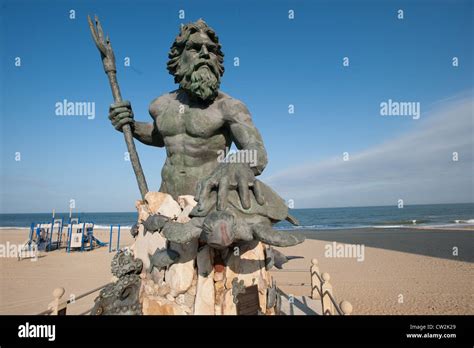 King Neptune Statue Virginia Beach Hi Res Stock Photography And Images