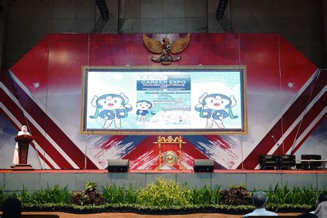 Galeri 7 May 2024 Career Expo 2024 Berbagai Perusahaan Siap Penuhi Graha Cakrawala Um 06