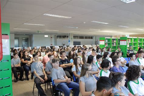 Campus Avan Ado Quedas Do Igua U Recepciona Estudantes Para Volta S