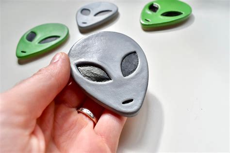 Alien Clay Magnet Space Fridge Magnet Ufo Astronomy Eclectic Handmade Celestial Boho