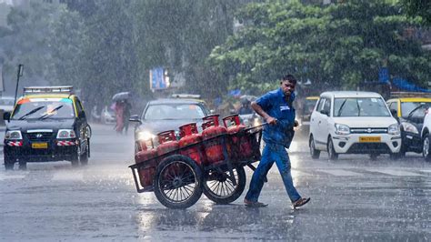 Agency News Light To Moderate Rain With Thunderstorm Likely In 12