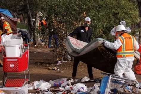 Newsom Clear Ca Homeless Encampments North County Daily Star