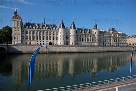 Quai De Gesvres Paris Plage Gilles Targat Photo