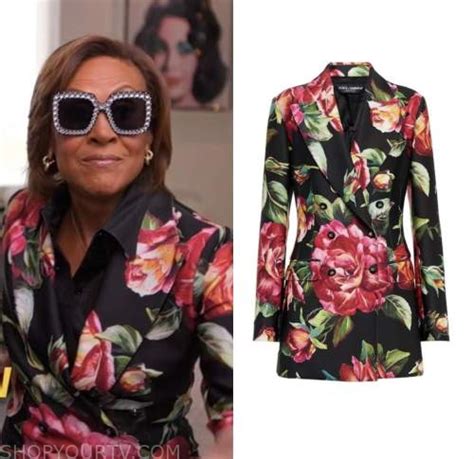 Good Morning America November 2022 Robin Robertss Black Floral Blazer Shop Your Tv