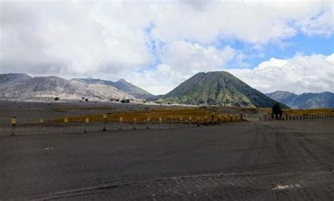 Lautan Pasir Bromo Spot Wajib Yang Harus Dikunjungi Ketika Ke