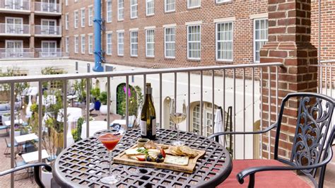 Old Town Alexandria Hotels | The Alexandrian Autograph Collection