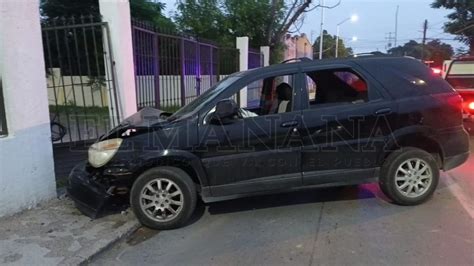 Choca Su Camioneta Contra Muro De Una Casa En La Colonia Guerrero