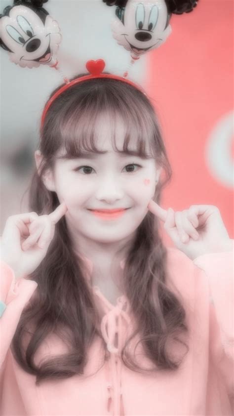 Korea Chuu Loona Kpop Girls Girl Icons Nanna K Pop Icon Kpop