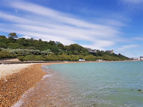 Folkestone beach | England, United Kingdom - detailed features, map, photos