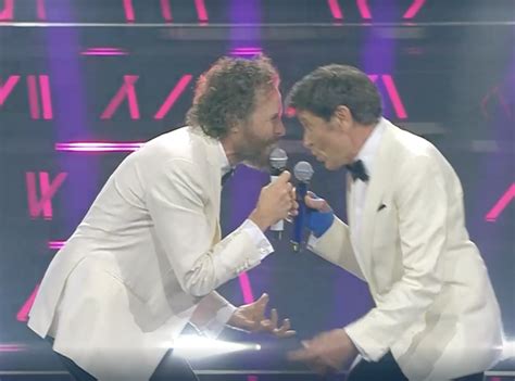 Sanremo Gianni Morandi E Lorenzo Jovanotti Coppia Che Spacca Vincono