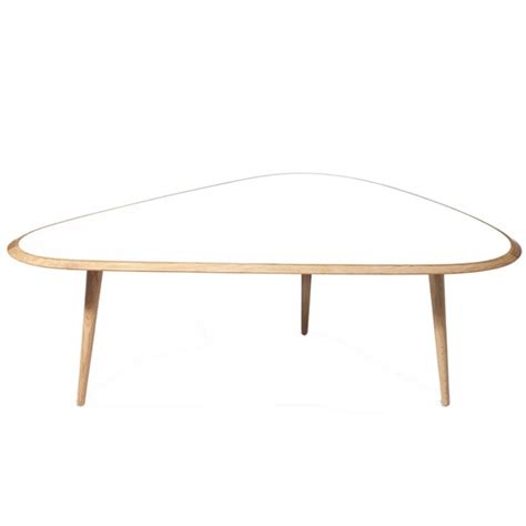 La Table Basse Red Edition Large S Un Mariage Parfait Entre Design