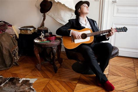 Pete Doherty Reveals Hes Using Lyrics Written By Amy Winehouse On His