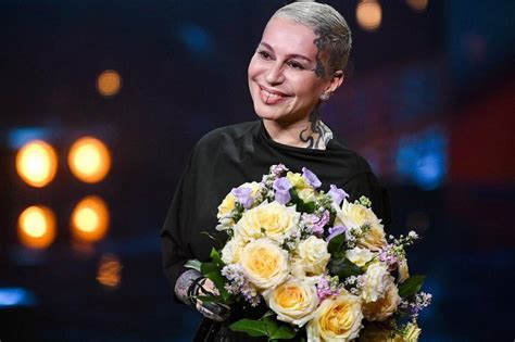 Наргиз Закирова вышла на связь после новости о 50-летнем запрете на ...