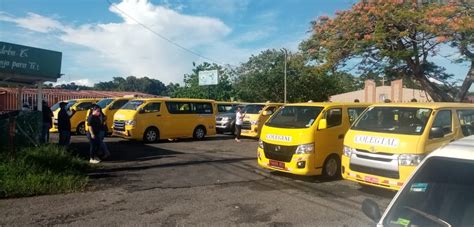 Busitos Colegiales Realizan Caravana Para Pedir Subsidio Al Gobierno