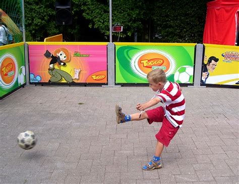 Kick | Удар по воротам | dmytrok | Flickr