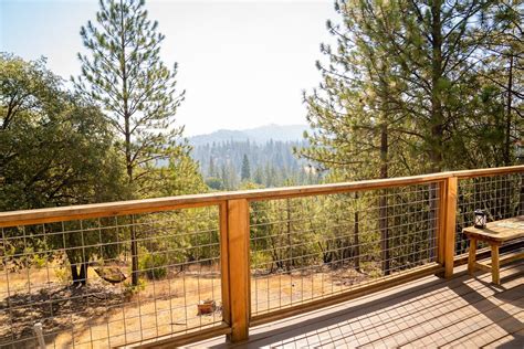 Manzanita Hill Yosemite Hotels