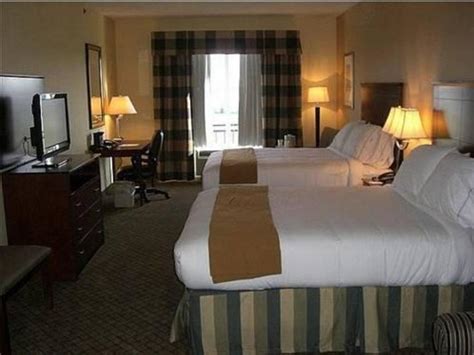 Holiday Inn Express Hotel & Suites Millington-Memphis Area, Millington ...