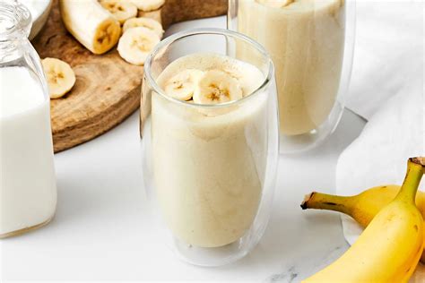 Easy Banana Smoothie 3 Ingredients Downshiftology