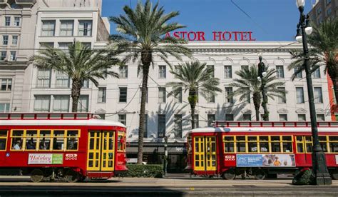 New Orleans Streetcars The Best Way To See The City New Orleans