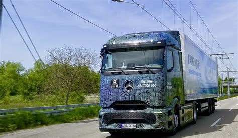 Mercedes Benz Eactros Compite En La Selva Negra Con Otros Modos De