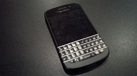 Phones Phones Phones: BlackBerry Q10 - Mobile Phones Review (Smartphones, Tablets, Apps ...