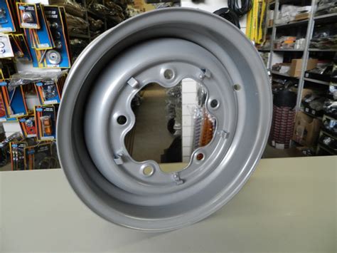 Roda Fusca Karmann Guia 5 Furos Aro 15 Tala 5 Fechada 140