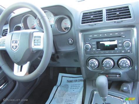 2011 Dodge Challenger Se Dashboard Photos