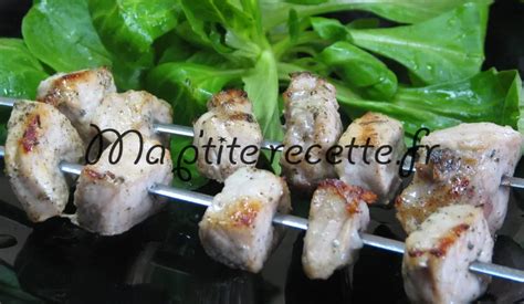 Brochettes de porc mariné