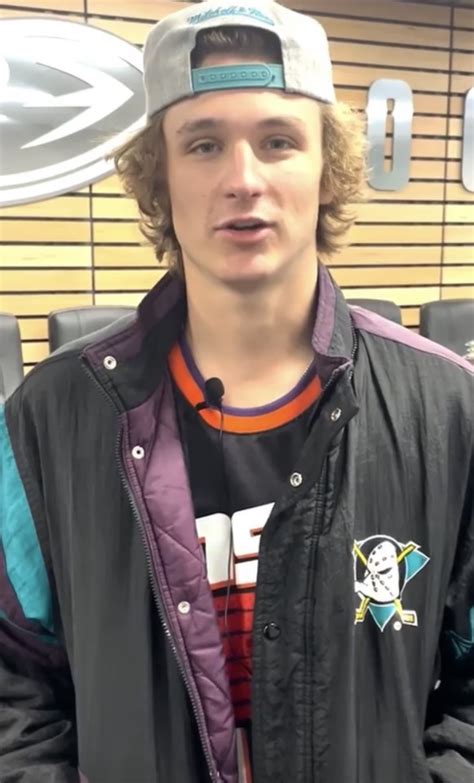 Hot Hockey Players Nhl Players Hockey Teams Hockey Girlfriend Blonde Guys New Jersey Devils