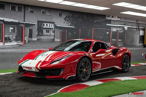 Ferrari 488 Pista Piloti Rosso Corsa