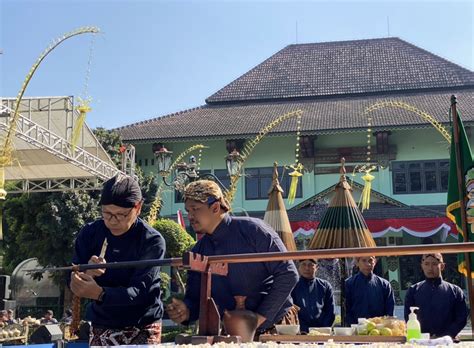 Portal Berita Pemerintah Kota Yogyakarta Jamasan Tombak Kyai Wijoyo