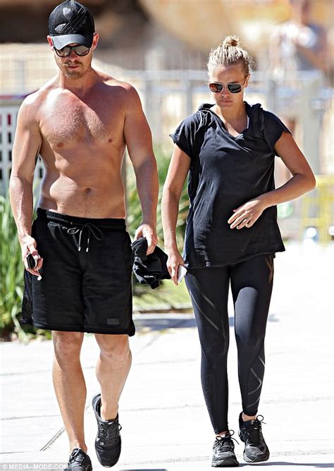 Make Up Free Lara Bingle Flaunts Her Hot Torso Daily Mail Online