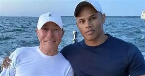 Bilionário de anos de idade se casa ex ator pornô gay de Folha Vitória