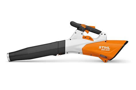 Bga 200 Le Plus Puissant De La Gamme à Batterie Stihl