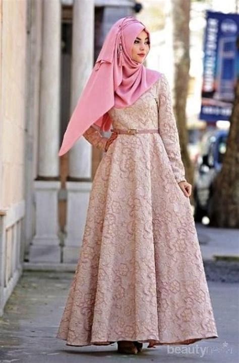 Wah Dress Brokat Modern Dengan Hijab Benar Benar Kece Buat Kondangan