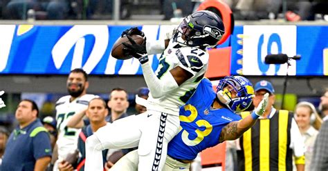 Seahawks Rookies Tariq Woolen Ken Walker Make PFWA All Rookie Team