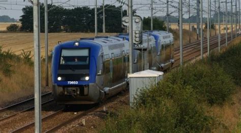 Accident Entre Un Bus Scolaire Et Un Train Dans L Yonne Un Bless