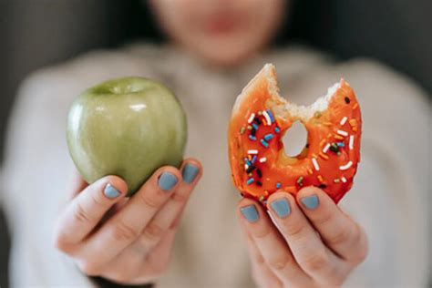 4 Common Causes Of Food Cravings Lisa Goldberg Nutrition