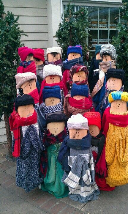 Adorable Wooden Carolers Great Idea Christmas Decorations Diy Outdoor Christmas Crafts To