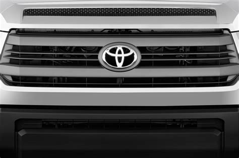 2015 Tundra Toyota Photos And Videos Motortrend