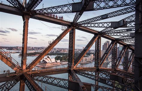 Construction of The Sydney Harbour Bridge | BridgeClimb