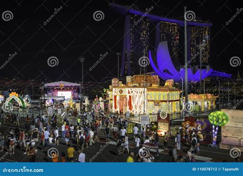 Singapore, Singapore - February 15, 2018: Chinese New Year Lantern Festival at Marina Bay ...