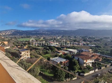 Vendita Appartamento Ariccia Trilocale In Via Prelatura Buono