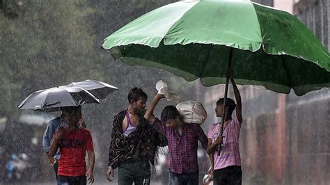 Rain In West Bengal কলকাতা সহ ৬ জেলায় আজ স্বস্তির বৃষ্টির পূর্বাভাস