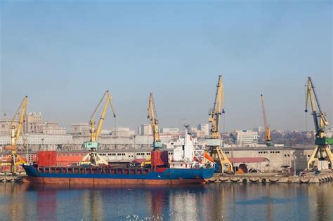 Puerto Mar Timo De Constanti En Rumania Con Gr As Portuarias En Las