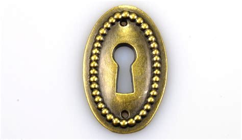 1 10 Antique Brass Oval Escutcheon Plate With Rope Style Etsy Uk