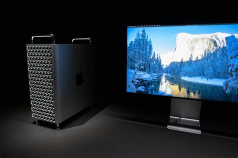 Apple Pro Display Xdr Is Apples Insane New 6k Monitor Starts At