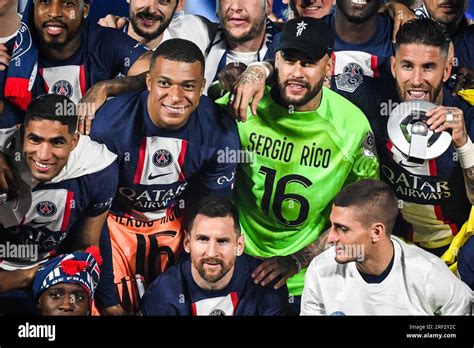 Achraf Hakimi Du Psg Kylian Mbappe Du Psg Neymar Jr Du Psg Sergio